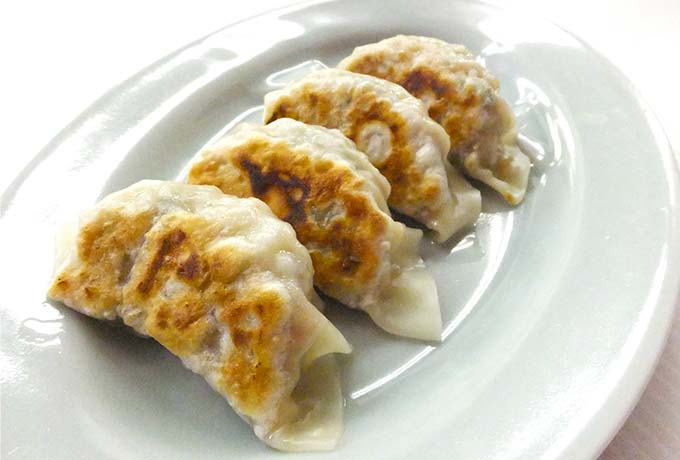 思川温泉名物　焼き餃子